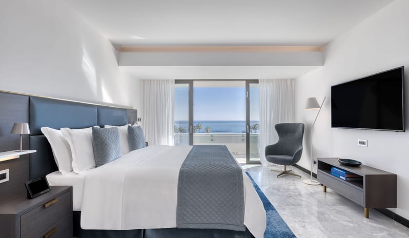 PHOTO 2 Parklane Limassol - Accommodation - Lifestyle Suite - Bedroom LR